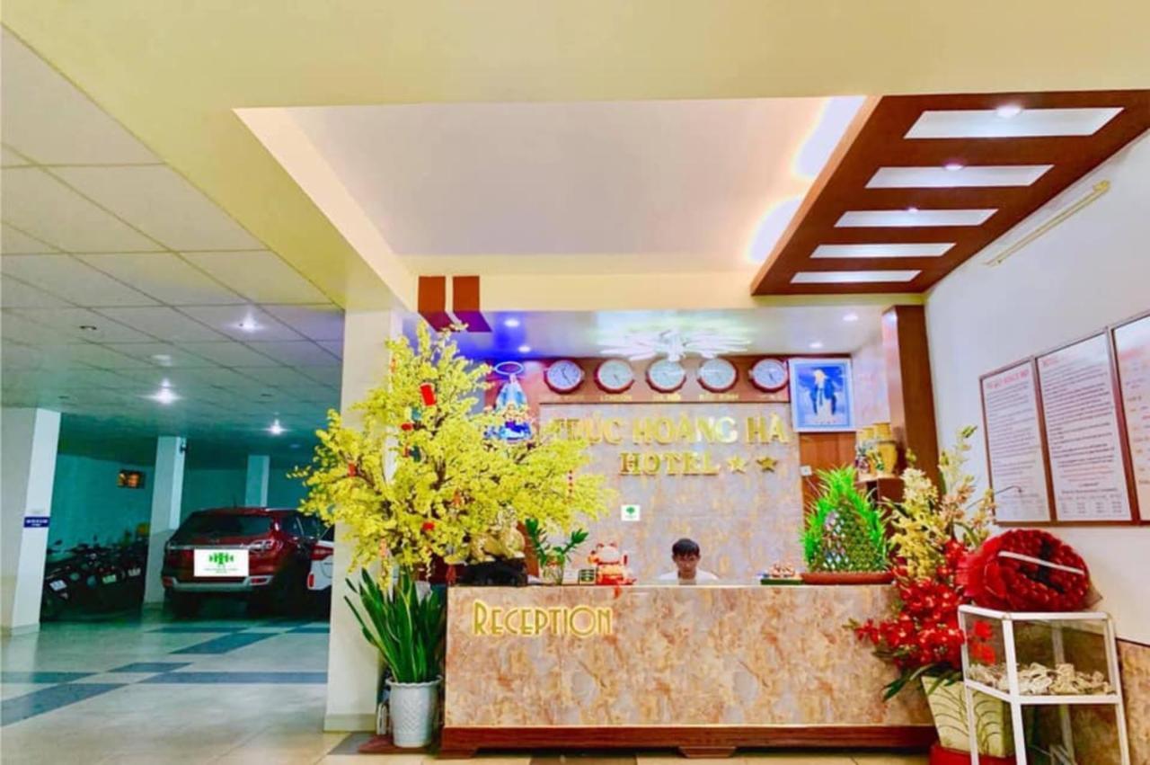 Truc Hoang Ha Hotel Kon Tum Exterior photo