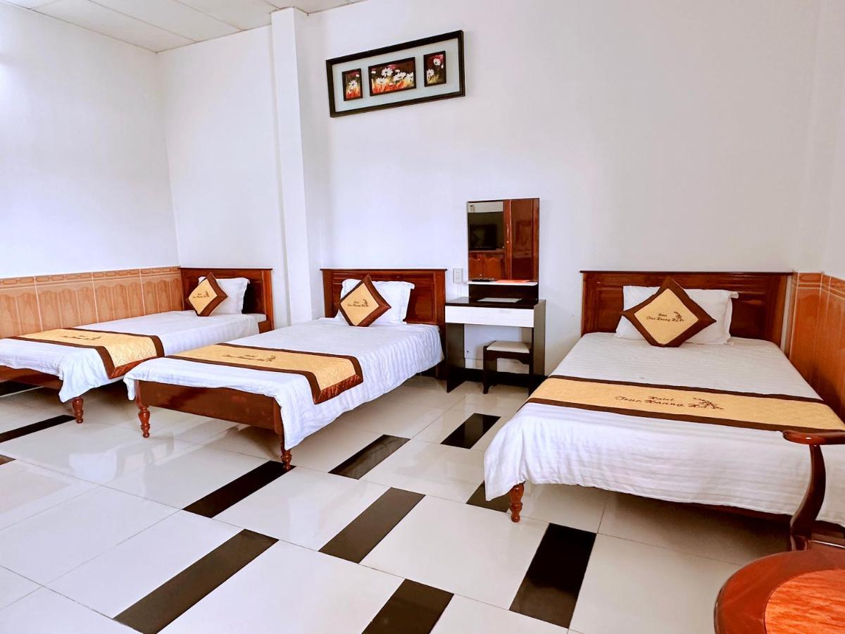 Truc Hoang Ha Hotel Kon Tum Exterior photo