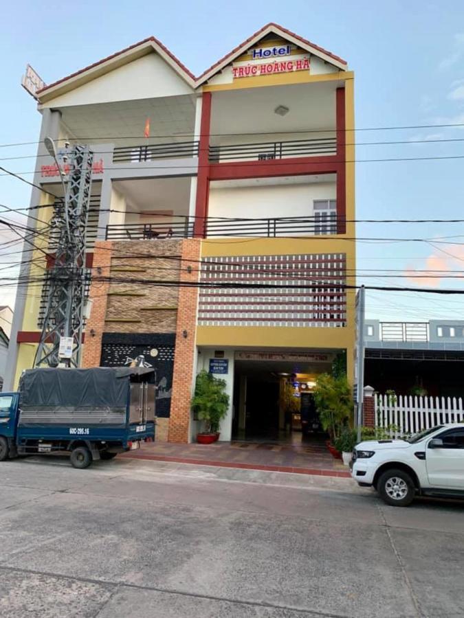 Truc Hoang Ha Hotel Kon Tum Exterior photo